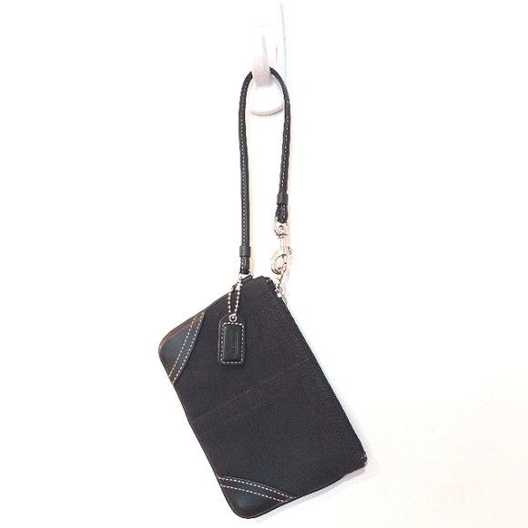 Coach wristlet - Picture 2 of 13